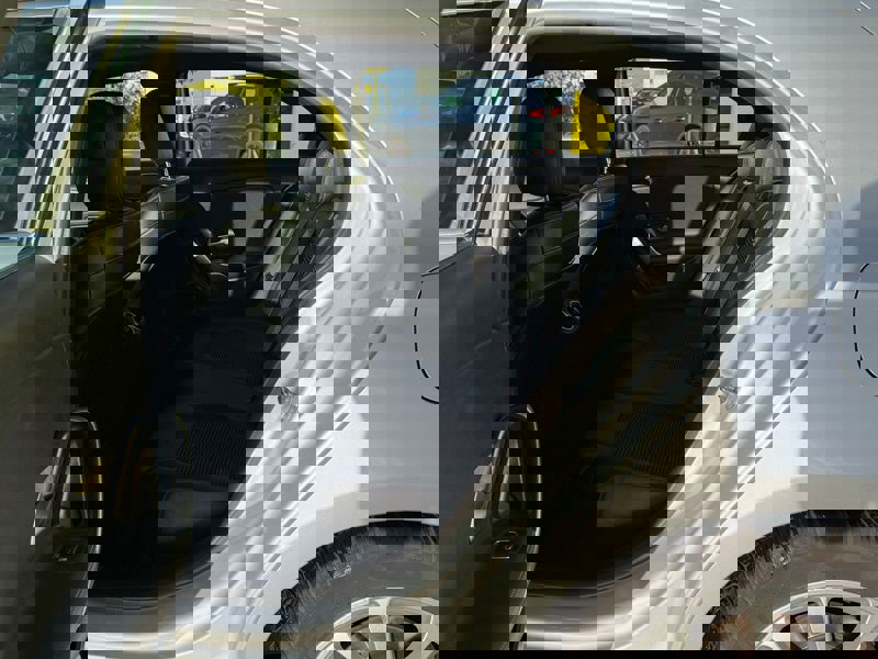 Image Mercedes-Benz 汃獡敳䄠 A 180 1.3 136 Progressive Line Full leds GPS Caméra Carplay Sièges chauffants Régul Clim auto bi-zon